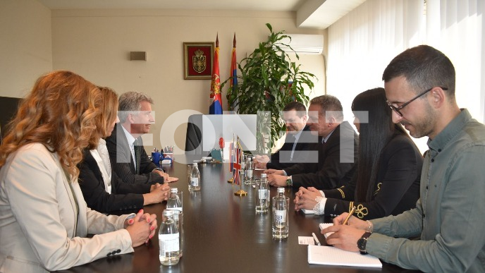 Saradnja sa Velikom Britanijom